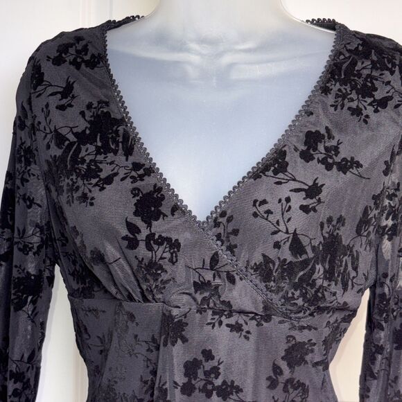 Cider Large Womens Black Long Sheer Sleeve Floral V neck - Picture 2 of 7